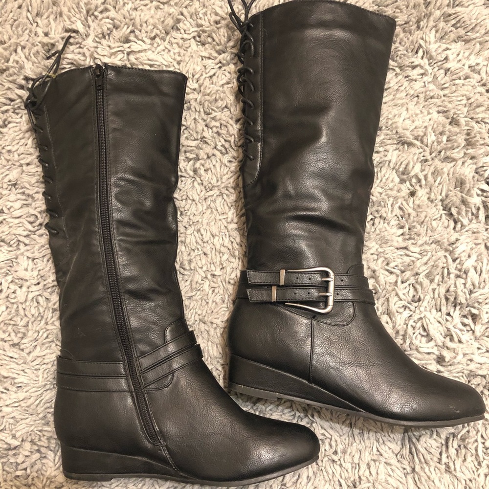 KISSES | BLACK BOOTS | SIZE 8